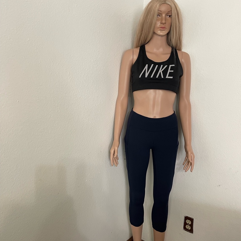 Lululemon Speed Up Crop * 21" True Navy (First Release) -Size 4 Good Condition - Picture 9 of 16